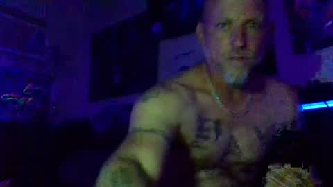 urdaddy875867 online show from August 5, 4:06 am