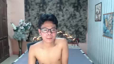 urdreamboy_doms online show from July 3, 6:52 am