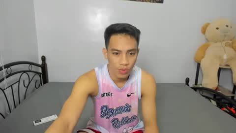 urfucker_vinz online show from February 7, 2:13 pm