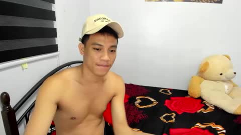 urfucker_vinz online show from March 17, 2:08 pm