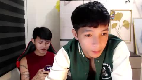 Ethan online show from April 14, 6:18 pm