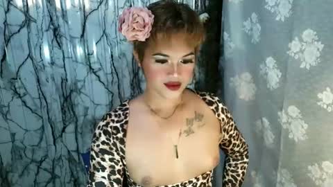 urhotfucker_fred online show from June 3, 9:11 am