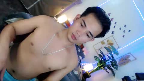 urpinoy_cummer online show from April 6, 1:01 pm