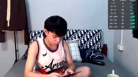 Snapshot of urpinoyasianx chatting on October 22, 9:02 am Mel online show from October 22, 9:02 am