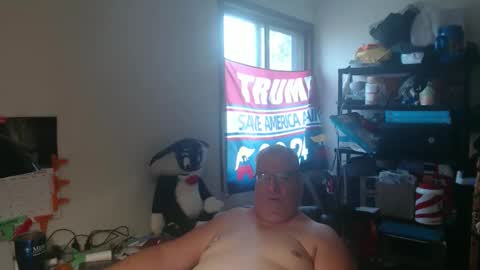 Snapshot of usgoober chatting on October 22, 2:21 pm Eric online show from October 22, 2:21 pm