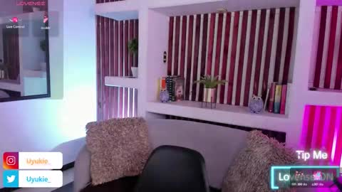 UYUKIE online show from October 28, 11:56 am