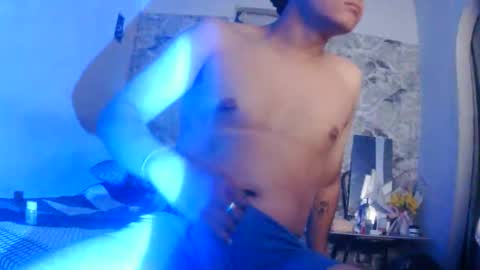 valentin0521 online show from October 18, 4:50 am