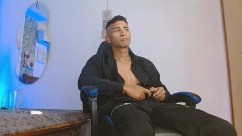 Mistery Guy online show from November 14, 3:31 am