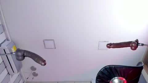 Valentino online show from December 4, 5:47 am