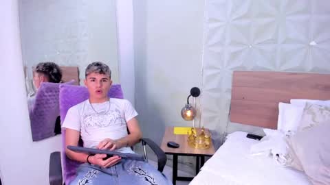 V A L E R I U S  online show from May 21, 1:12 am