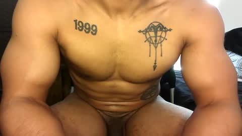 Vegas Love online show from January 13, 9:30 pm