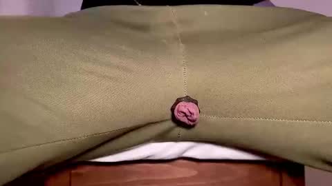 veiny_thing online show from December 18, 1:34 am