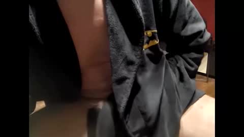 verynicelognlastingcock online show from March 12, 1:24 am