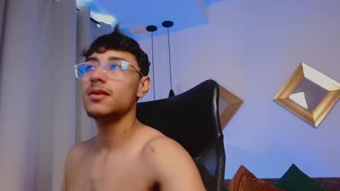 Vezx online show from March 31, 6:53 pm