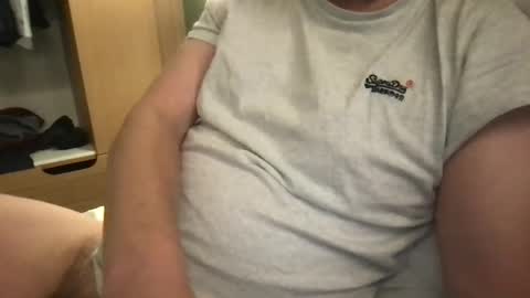 vic42hard online show from December 5, 7:38 am