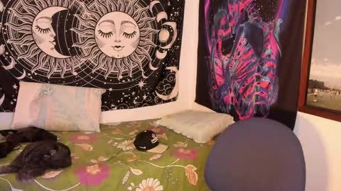 Victorino Jhonson online show from December 24, 6:39 pm