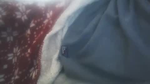 vicvictoree online show from January 7, 12:32 pm