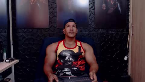 Viktor Herrera online show from March 25, 7:07 pm