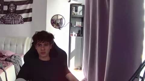 vinnie online show from October 22, 11:36 am