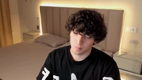 vip_person_ online show from March 22, 1:32 am