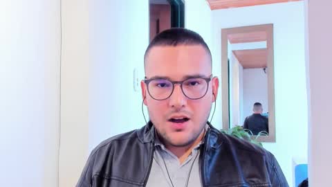 Vito Ferrer online show from March 1, 4:54 pm