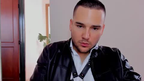 Vito Ferrer online show from January 15, 3:50 pm