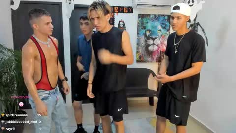 voyeurism_guys online show from October 6, 11:20 pm