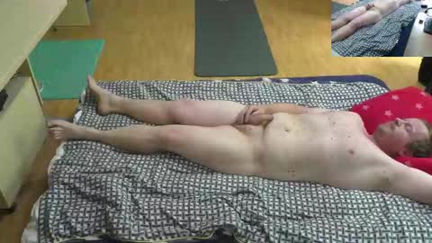 Snapshot of waldw123 chatting on September 10, 11:42 am Yarlim online show from September 10, 11:42 am