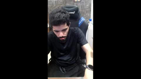 waleeddxx online show from June 28, 3:40 pm