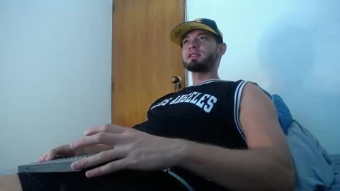 walnniel_concordia online show from February 18, 4:58 am