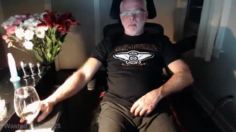 wasted_daze_ online show from December 4, 3:24 am