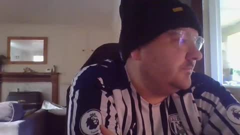 JustMeCoverYou online show from January 9, 1:13 pm