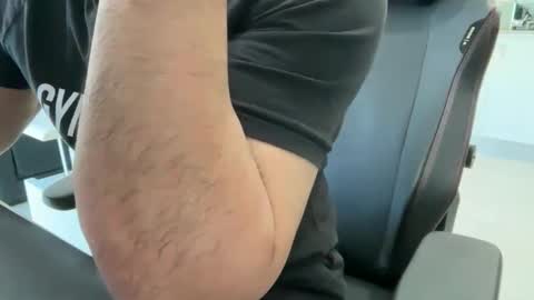 Weapon X online show from October 24, 3:52 am