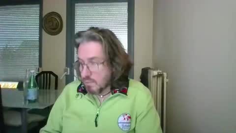 wesh wesh online show from December 18, 9:05 am