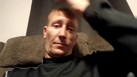 wetduck77777 online show from December 17, 7:26 am