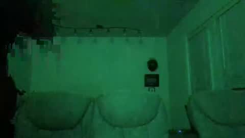 WhiskeyandCoke online show from April 12, 8:38 am