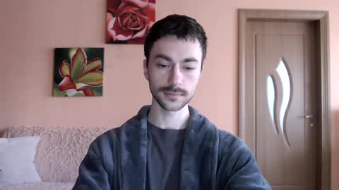 Tom online show from April 18, 1:12 pm