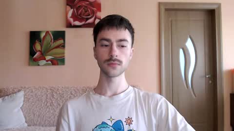 Tom online show from June 7, 2:02 pm