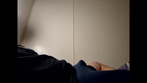 whiteboi9284 online show from January 7, 5:23 am