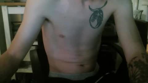 Snapshot of whiteboyslim21 chatting on October 19, 6:28 am whiteboyslim21 online show from October 19, 6:28 am