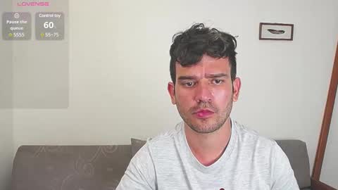 Dylan white online show from January 3, 10:29 pm