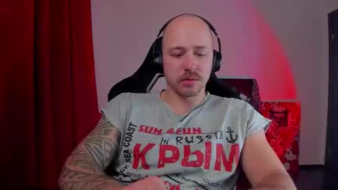 VI online show from November 26, 7:28 pm