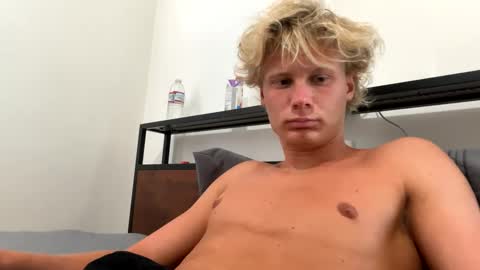 Snapshot of will598276 chatting on September 11, 9:14 pm Will online show from September 11, 9:14 pm