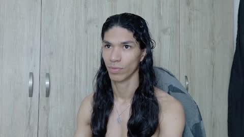 willy_veins online show from April 6, 11:11 am