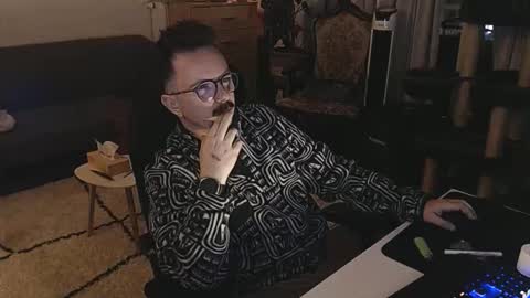 cream36 online show from November 5, 9:39 pm