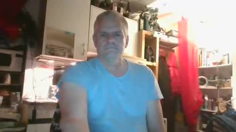 wohnung_at online show from December 29, 12:01 pm