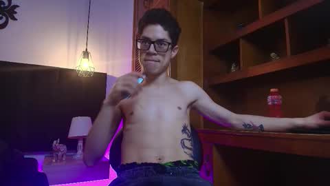  W O L F  online show from March 21, 11:25 am