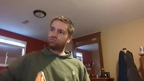 Snapshot of woodeee77 chatting on February 16, 6:21 pm woodeee77 online show from February 16, 6:21 pm