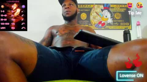 Snapshot of wotton_17 chatting on October 21, 7:39 pm Cristofer online show from October 21, 7:39 pm