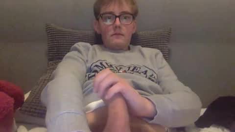 wutru18 online show from January 8, 1:44 am